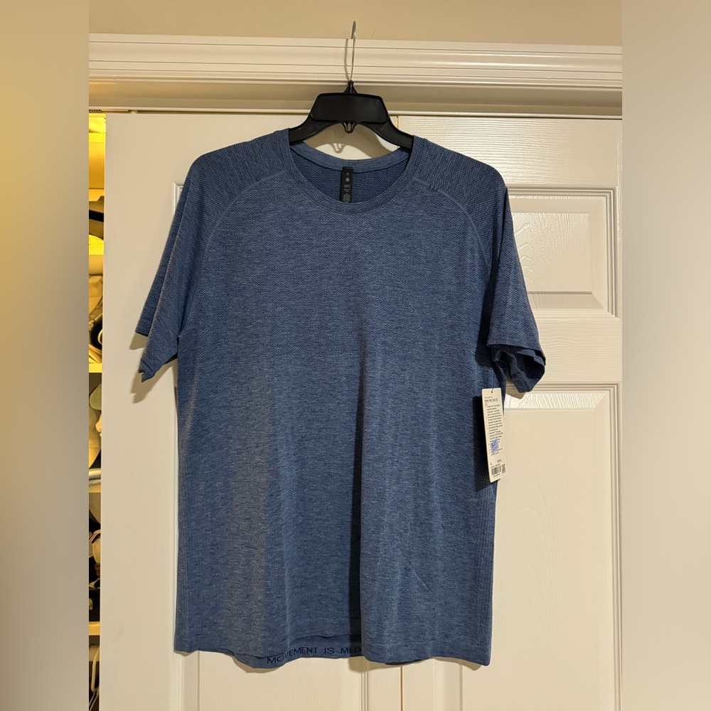 Lululemon Men’s Shirt